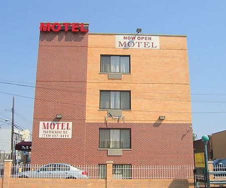 Red Carpet Inn Brooklyn Ню Йорк Екстериор снимка